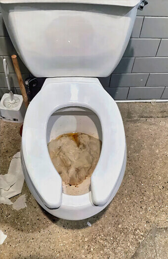 https://blockeddrainswestperth.com.au/uploads/2025/07/blocked-toilet-27776.jpg